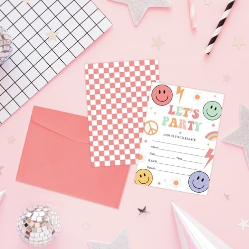 25 Piece Retro Smile Face Party Invites with Envelopes